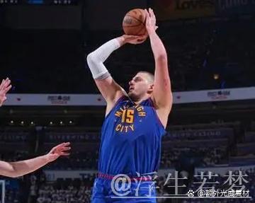 卡鲁索送妙传 霍姆格伦双手重扣 卡鲁索送妙传 霍姆格伦双手重扣