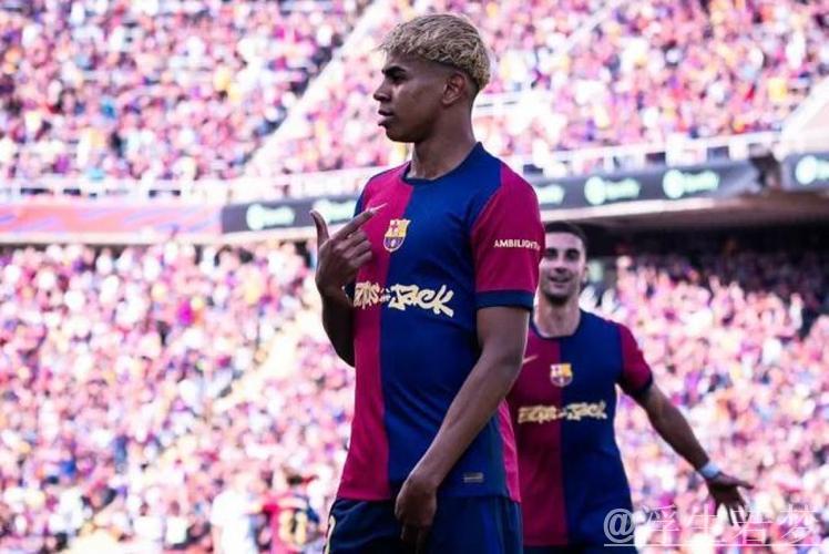 巴萨借亚马尔任意球乌龙首开纪录 巴萨借亚马尔任意球乌龙首开纪录